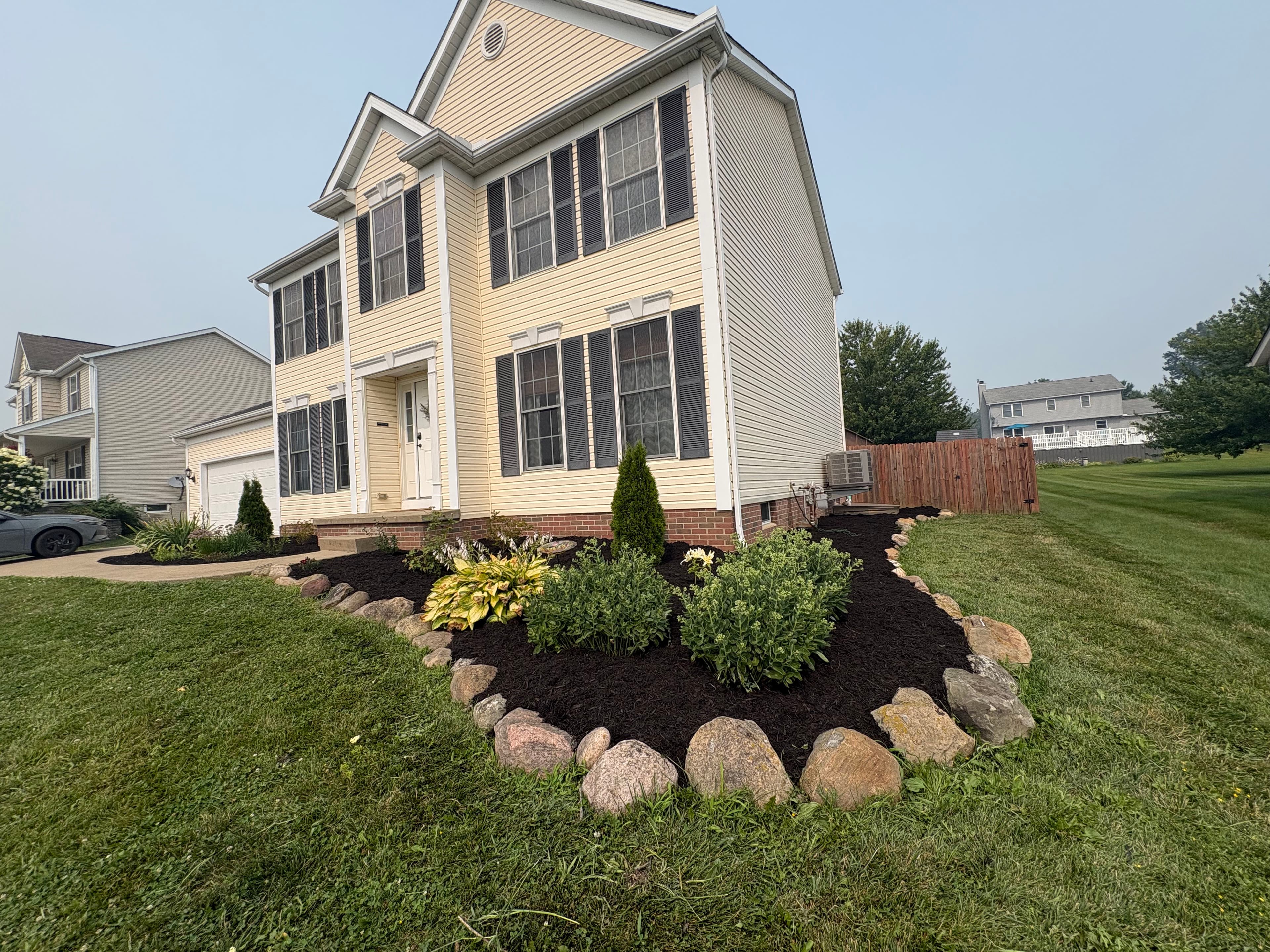 Project Fresh Mulch Install That Makes a Front Yard Pop image